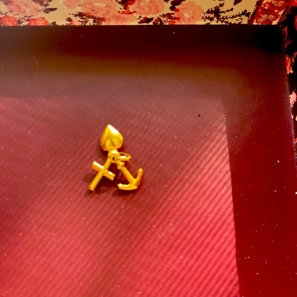 18 K Italian Gold Imported Charm.